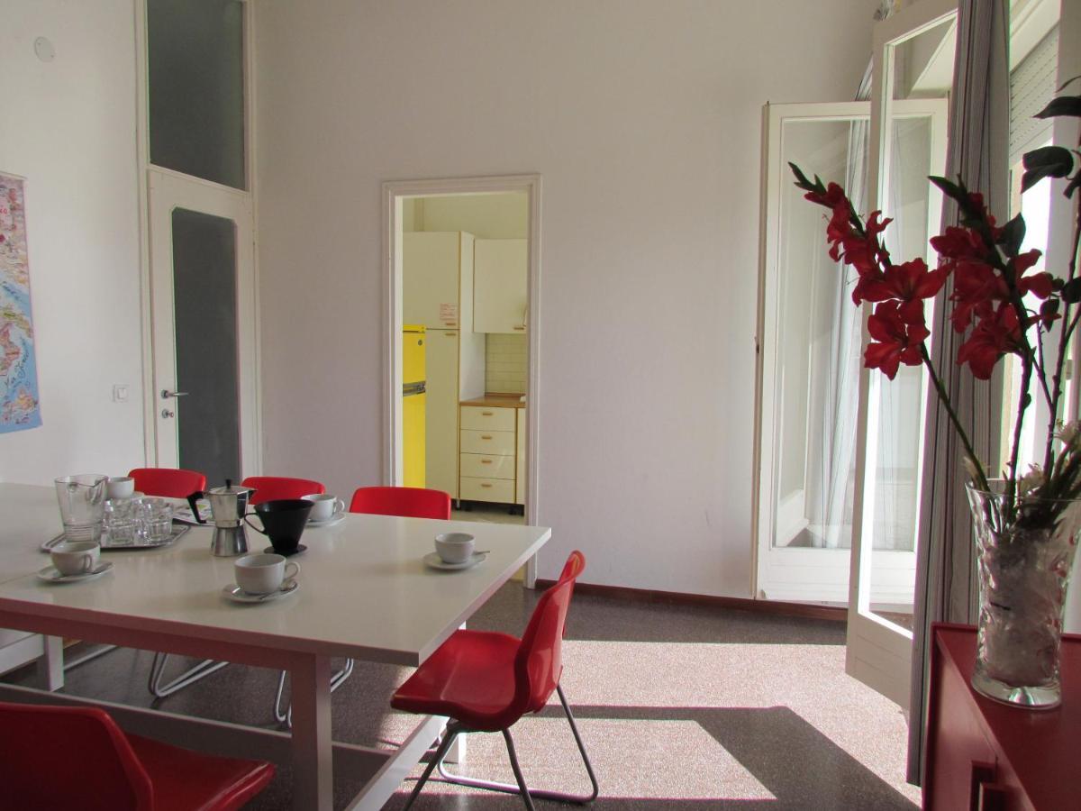 Colorful Attic With Large Terrace - Beahost Apartment Bibione Bagian luar foto